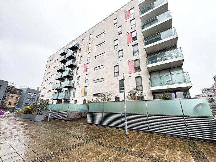1 Bedroom Flat To Rent In Stainsby Road, London, E14
