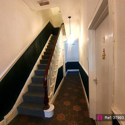Studio To Rent In Stamford Street East, Ashton-Under-Lyne, OL6