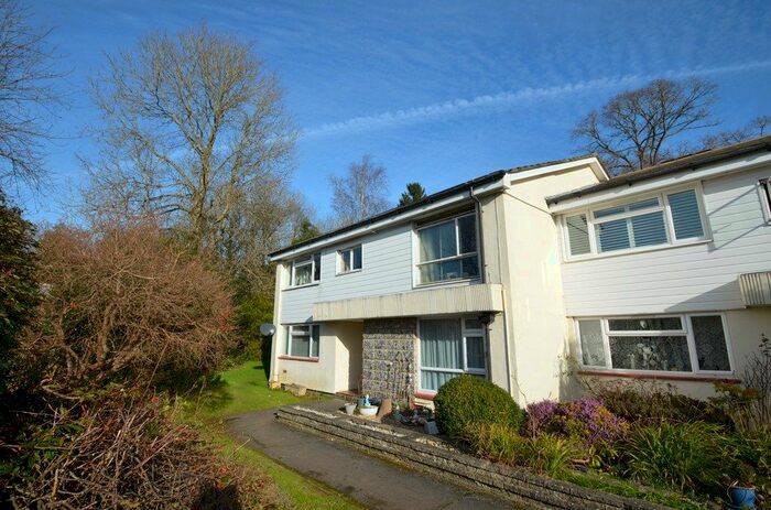 1 Bedroom Flat To Rent In Russetts, Tadworth Street KT20