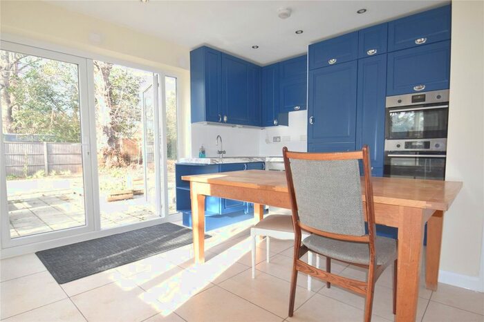 1 Bedroom Property To Rent In West Common, Gerrards Cross SL9