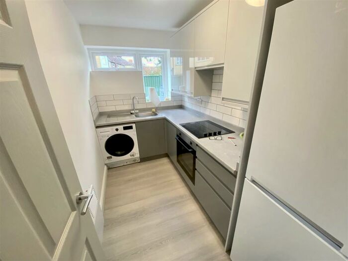 2 Bedroom Apartment To Rent In Stockingstone Road, Luton, LU2