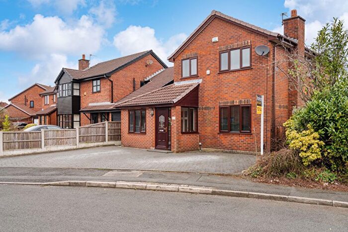 4 Bedroom Detached House To Rent In Amber Grove, Westhoughton, Bolton., BL5