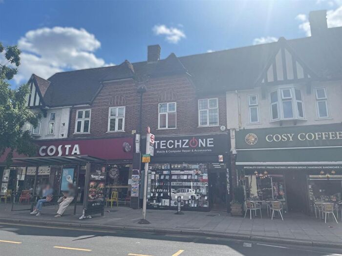 2 Bedroom Flat To Rent In High Street, Ruislip, HA4