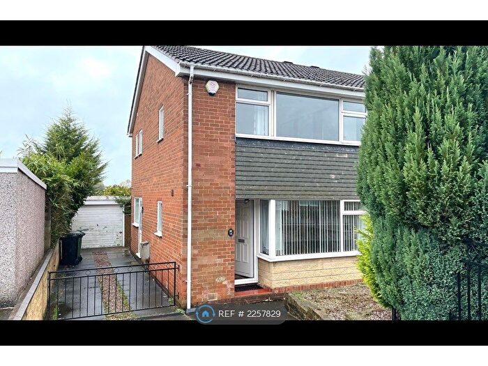 3 Bedroom Semi-Detached House To Rent In Temple Avenue, Leeds, LS15
