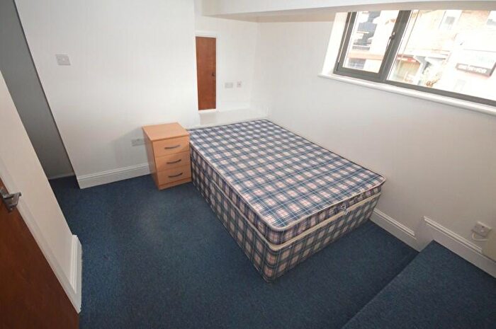 1 Bedroom Maisonette To Rent In |Ref: |, Mede House, Salisbury Street, Southampton, SO15