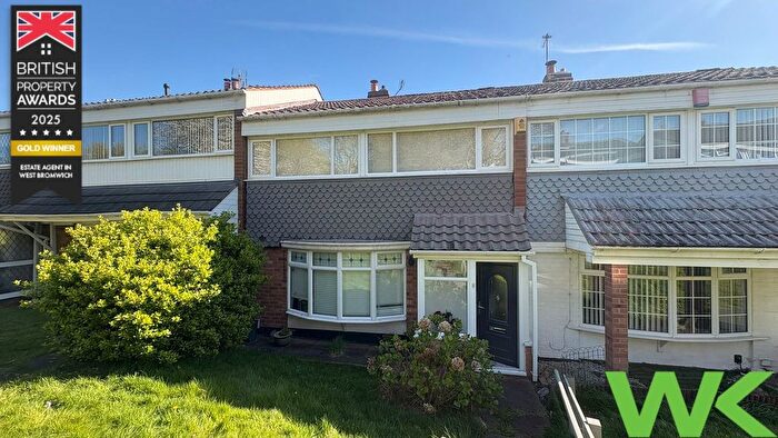 3 Bedroom Terraced House For Sale In Whittington Close, West Bromwich, B71