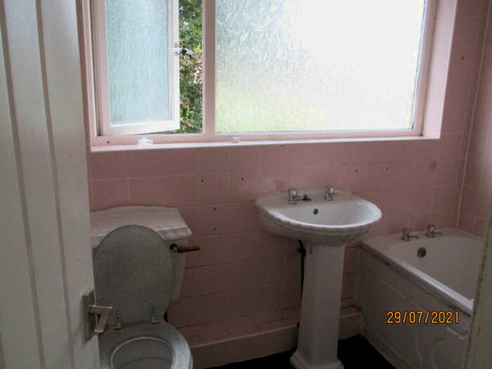 2 Bedroom SemiDetached House To Rent In Lymington Drive, Holmewood, BD4