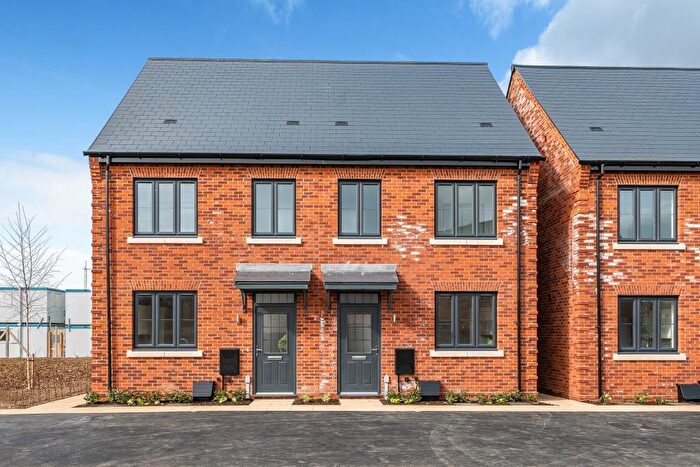 3 Bedroom Semi-Detached House To Rent In Heyford Park, Bicester, Oxfordshir, OX25