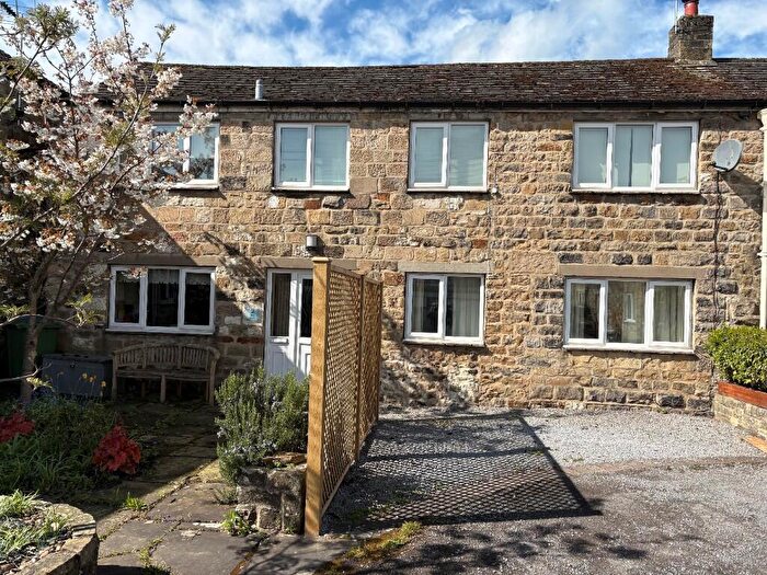 3 Bedroom Mews For Sale In Church Street, HG4