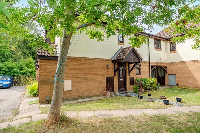 1 Bedroom Maisonette To Rent In Oldhams Meadow, Aylesbury, HP20