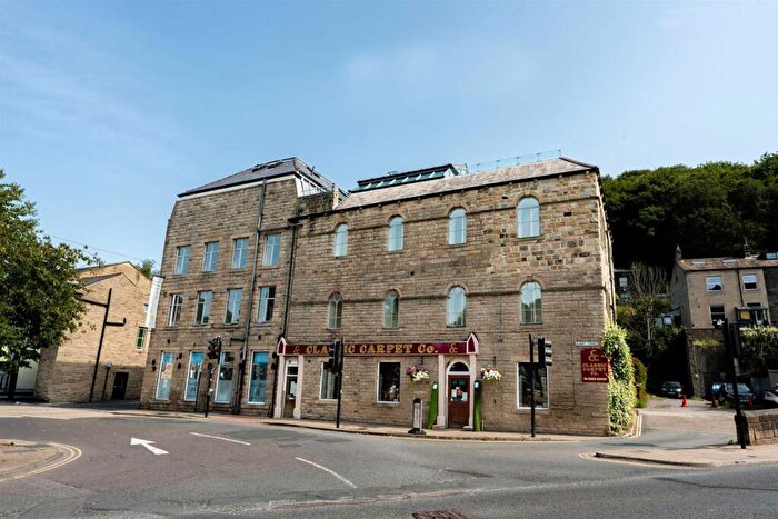 2 Bedroom Town House For Sale In Albert Street, Hebden Bridge, HX7