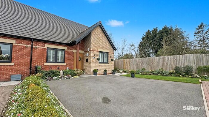 2 Bedroom Semi-Detached Bungalow For Sale In Odins Walk, Mansfield, NG18