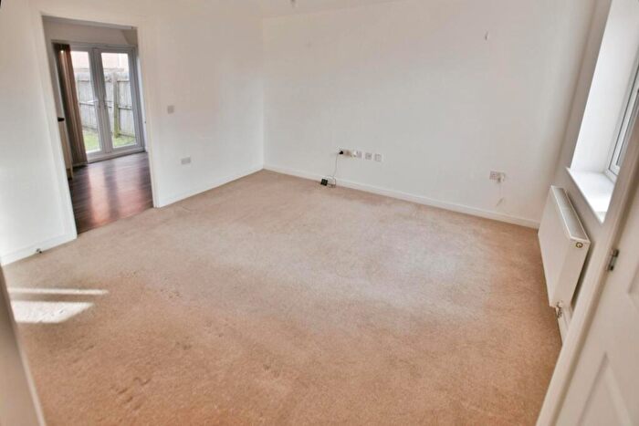 3 Bedroom Terraced House For Sale In Llys Nantgarw, Wrexham, LL13