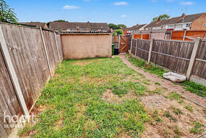 3 Bedroom Terraced House For Sale In The Rundels, Benfleet, SS7