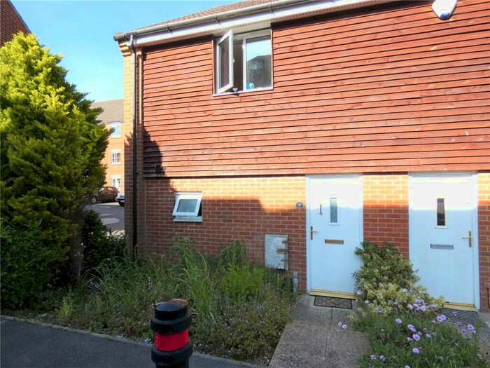 2 Bedroom End Of Terrace House To Rent In Thomas Road, North Baddesley, Southampton, SO52