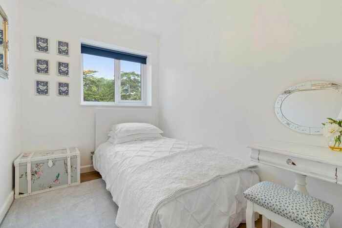 3 Bedroom Flat To Rent In Imperial Road, Malvern, WR14