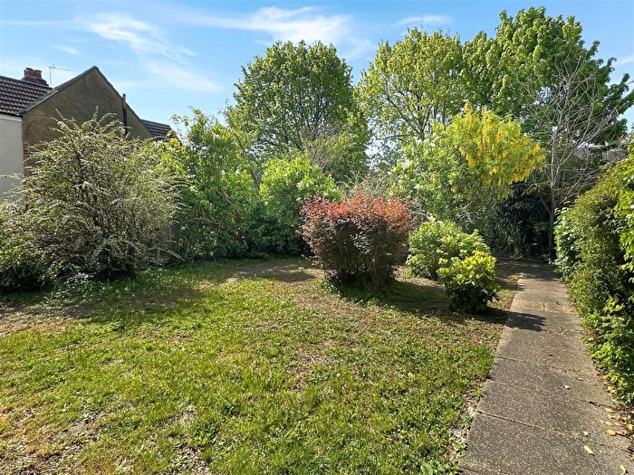 2 Bedroom Flat To Rent In Codon Court, Union Lane, Cambridge, CB4