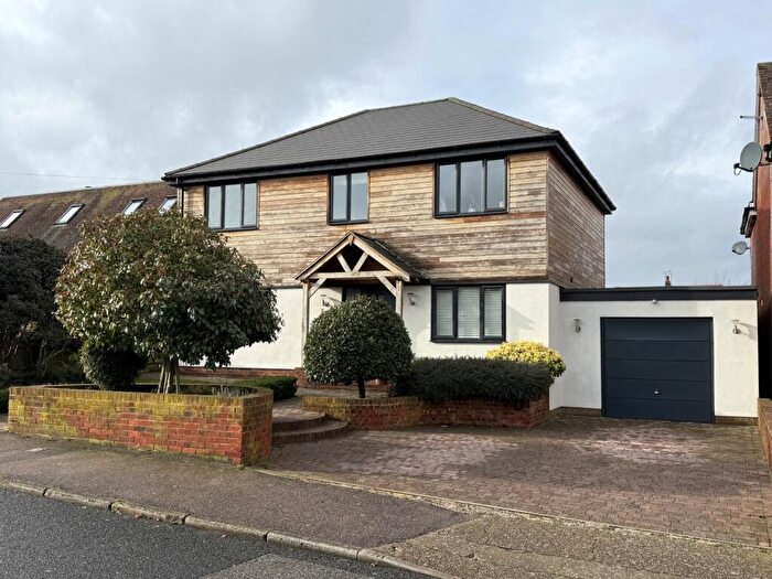 4 Bedroom Detached House For Sale In Wilson Avenue, Rochester, Kent, ME1