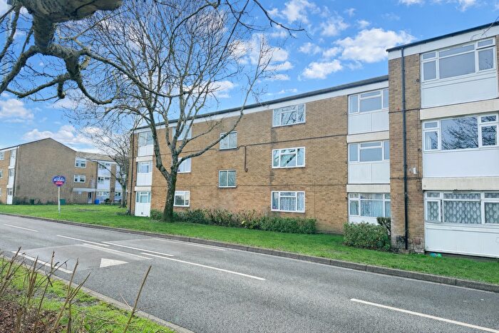 2 Bedroom Flat For Sale In Wordsworth, Bracknell, Bracknell Forest, RG12