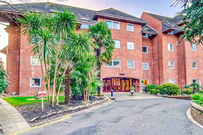2 Bedroom Apartment For Sale In Canford Cliffs Road, Canford Cliffs, Poole, BH13