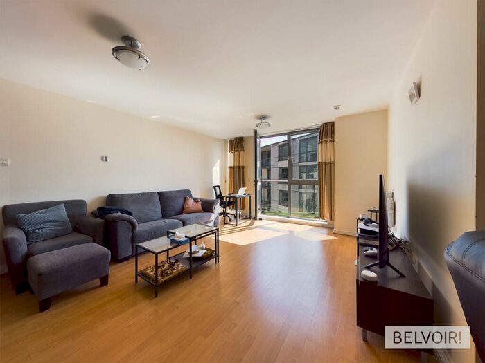 2 Bedroom Flat To Rent In Centenary Plaza, Holliday Street, Birmingham, B1