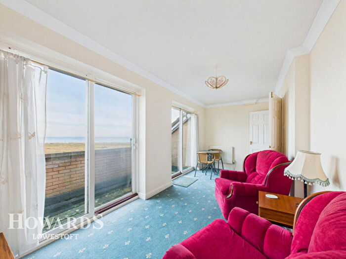 1 Bedroom Terraced House For Sale In High Path, Kessingland, NR33