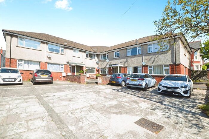 2 Bedroom Flat For Sale In Harrismith Road, Penylan, Cardiff, CF23