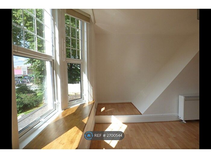 1 Bedroom Flat To Rent In Rushey Green, London, SE6