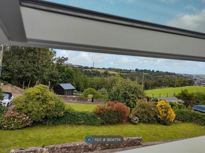 2 Bedroom Semi-Detached House To Rent In Wern Farm, Bangor, LL57