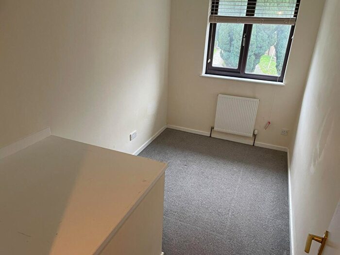 2 Bedroom Semi-Detached House To Rent In Raleigh Close, Walderslade, Chatham, ME5