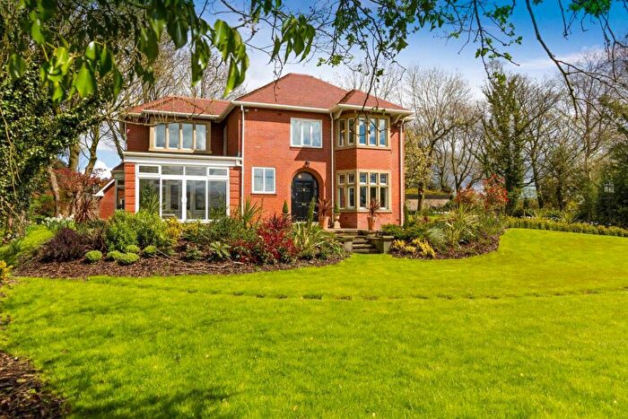 4 Bedroom Detached House For Sale In Mather Road, Walmersley, Bury, BL9