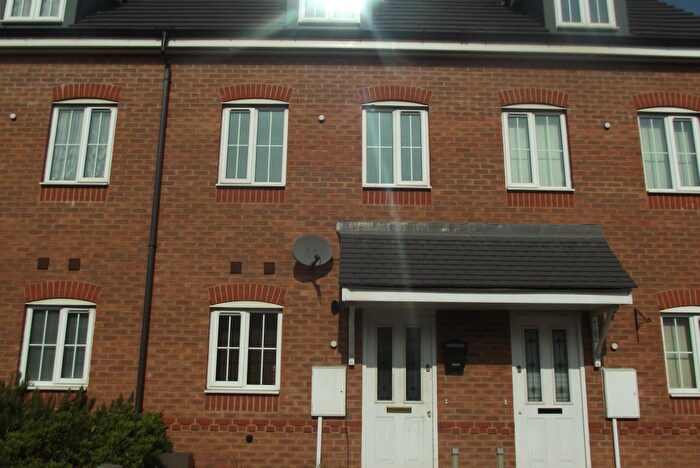 3 Bedroom Property To Rent In Walsall Road, Willenhall, WV13
