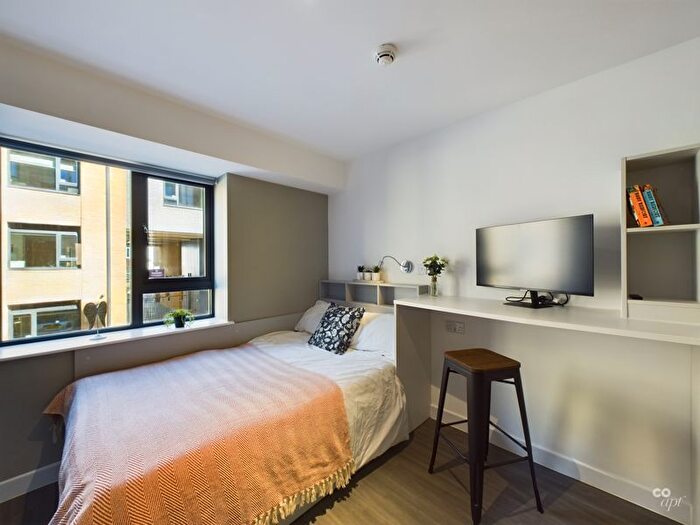 1 Bedroom Flat To Rent In Hollingdean Road, Brighton, BN2