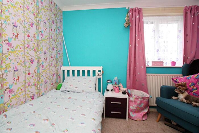 3 Bedroom End Of Terrace House For Sale In Bro Havard, St. Asaph, Denbighshire, LL17