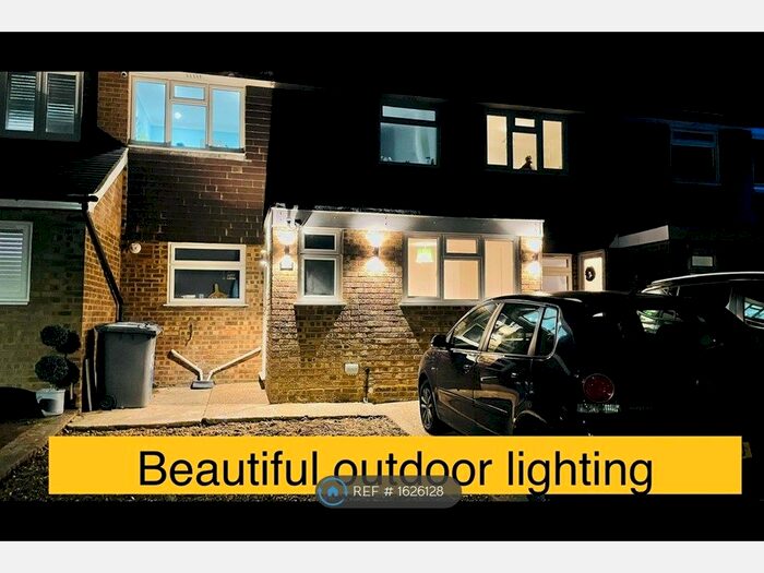 3 Bedroom Terraced House To Rent In Purssell Close, Maidenhead, SL6