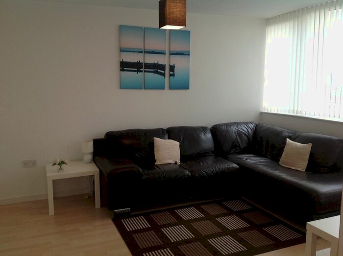 1 Bedroom Flat To Rent In View, Block A, Conway Street, L5