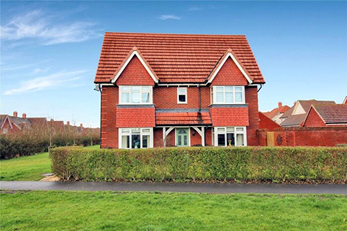 3 Bedroom End Of Terrace House For Sale In High Ground, Tadpole Garden Village, Swindon, Wiltshire, SN25
