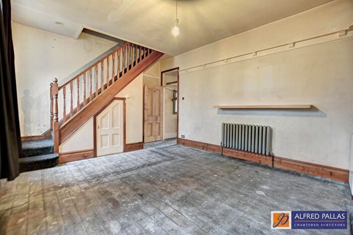 2 Bedroom Terraced Bungalow For Sale In Stranton Terrace, Roker, SR6