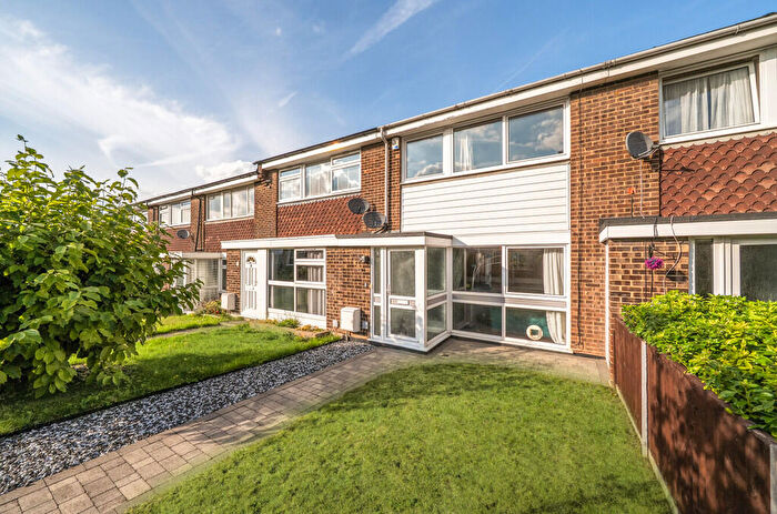 3 Bedroom Terraced House For Sale In Langford Place, Sidcup, DA14