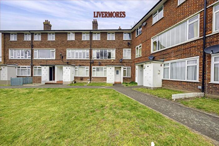 2 Bedroom Maisonette For Sale In Keats House, Bexley Lane, Crayford, DA1