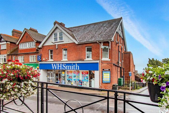 1 Bedroom Flat To Rent In New Road, Crowborough, TN6