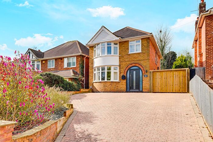 3 Bedroom Detached House For Sale In Douglas Avenue, Carlton, NG4