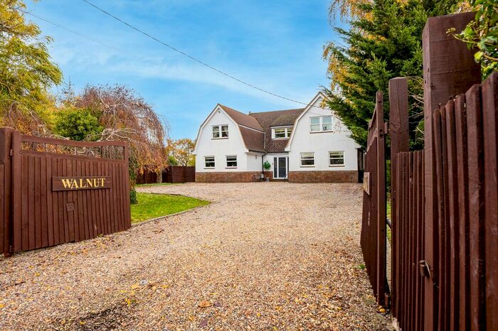 5 Bedroom Detached House For Sale In Fambridge Road, Mundon, CM9