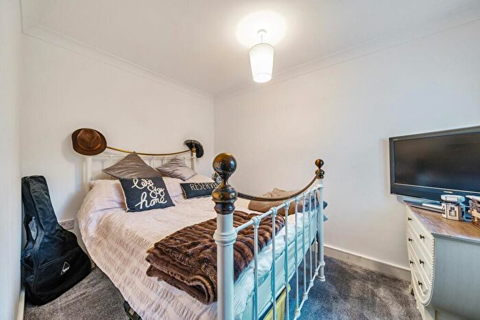 2 Bedroom Maisonette For Sale In Queens Terrace, Ongar, CM5