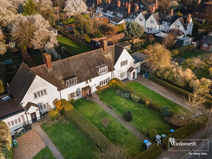 2 Bedroom Terraced House For Sale In Scudamore Lane, Kingsbury, London, NW9