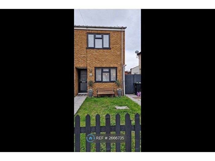 2 Bedroom End Terrace House To Rent In Elmore Road, Enfield, EN3