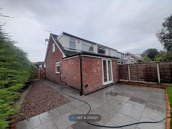 3 Bedroom Semi Detached House To Rent In Fistral Crescent, Stalybridge, SK15