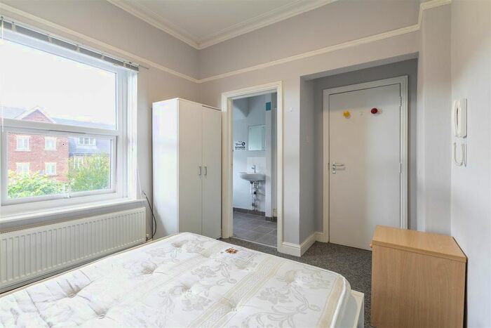 Studio To Rent In Harlesden Road, London, NW10