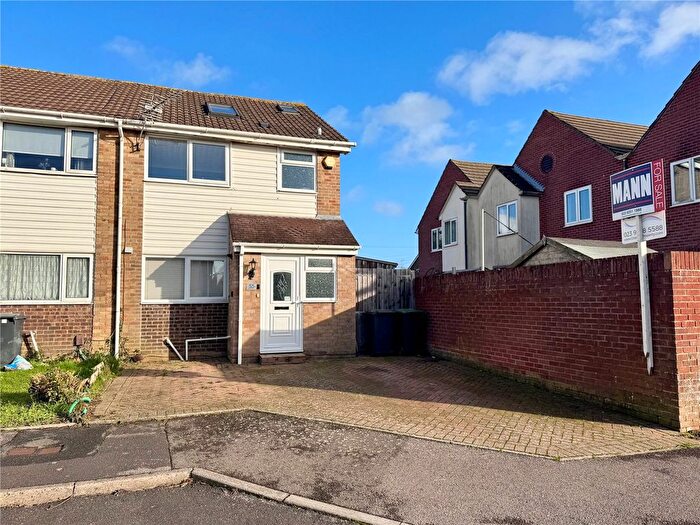 4 Bedroom End Of Terrace House For Sale In Prideaux-Brune Avenue, Gosport, PO13