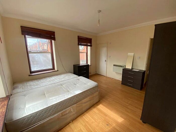 1 Bedroom Flat To Rent In Cricklewood Broadway, Cricklewood, NW2